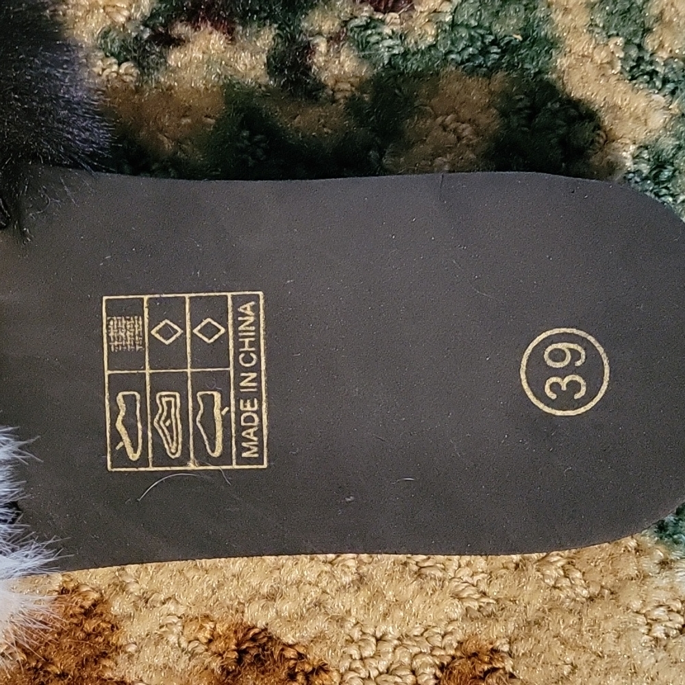 Cute Color Block Fuzzy,Sandal/ Slipper - image 2